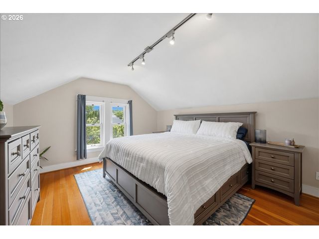 4621 Ne 16TH Ave, Portland, OR 97211