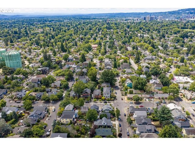 4621 Ne 16TH Ave, Portland, OR 97211