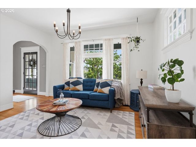 4621 Ne 16TH Ave, Portland, OR 97211
