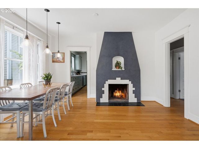 4621 Ne 16TH Ave, Portland, OR 97211