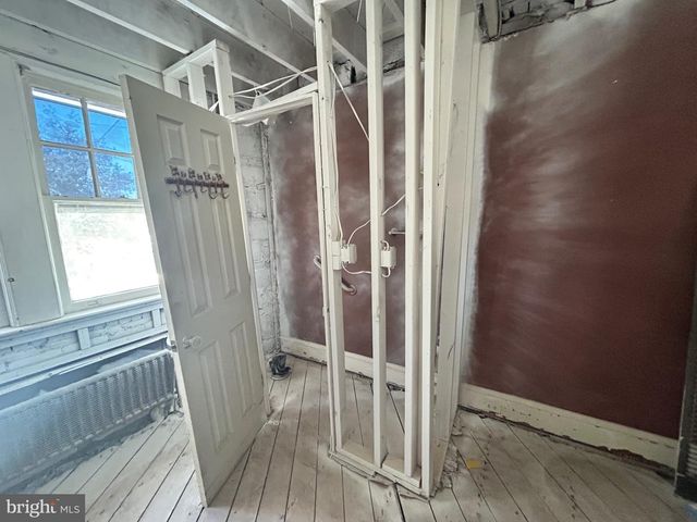 916 CALWELL RD, Baltimore, MD 21229