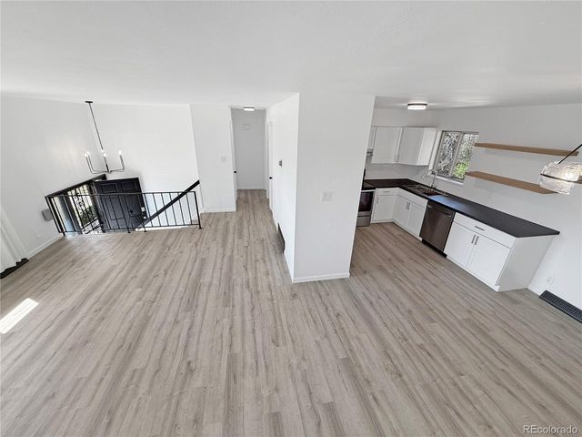 483 S Moline St, Aurora, CO 80012