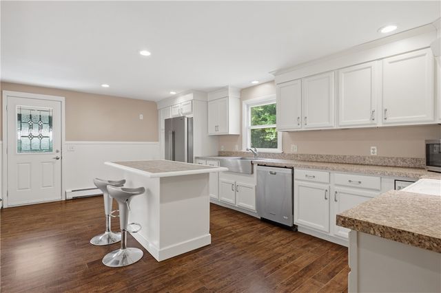 567 Providence Pike, North Smithfield, RI 02896