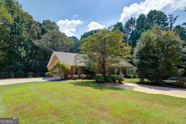 111 Henderson Lake Drive, Canton, GA 30115