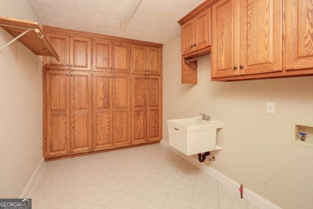 111 Henderson Lake Drive, Canton, GA 30115