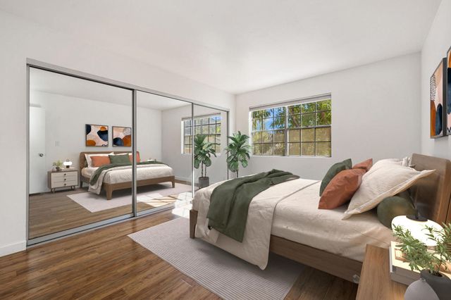 5300 E Waverly Drive K4, Palm Springs, CA 92264