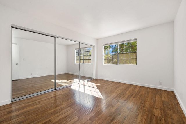 5300 E Waverly Drive K4, Palm Springs, CA 92264