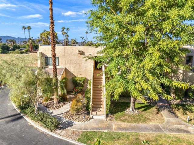 5300 E Waverly Drive K4, Palm Springs, CA 92264