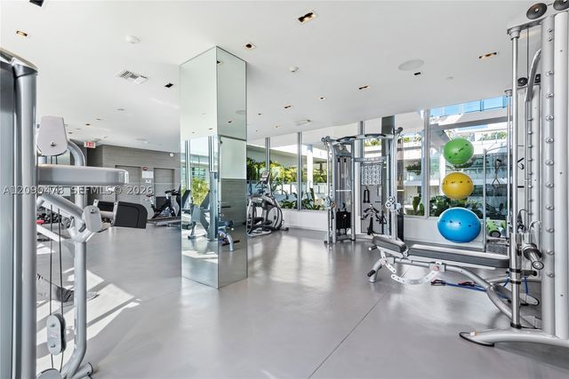 1201 20th St 414, Miami Beach, FL 33139