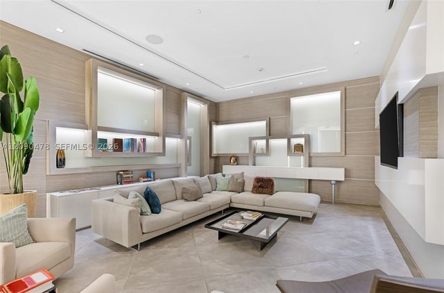 1201 20th St 414, Miami Beach, FL 33139