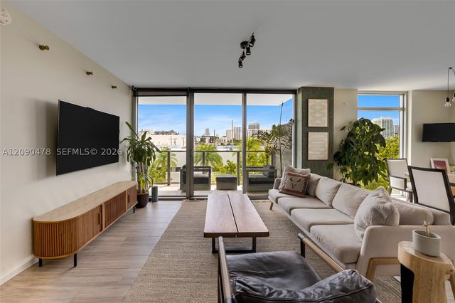 1201 20th St 414, Miami Beach, FL 33139