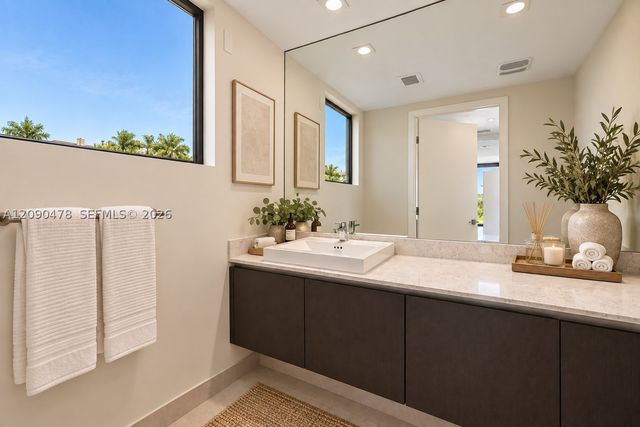 1201 20th St 414, Miami Beach, FL 33139