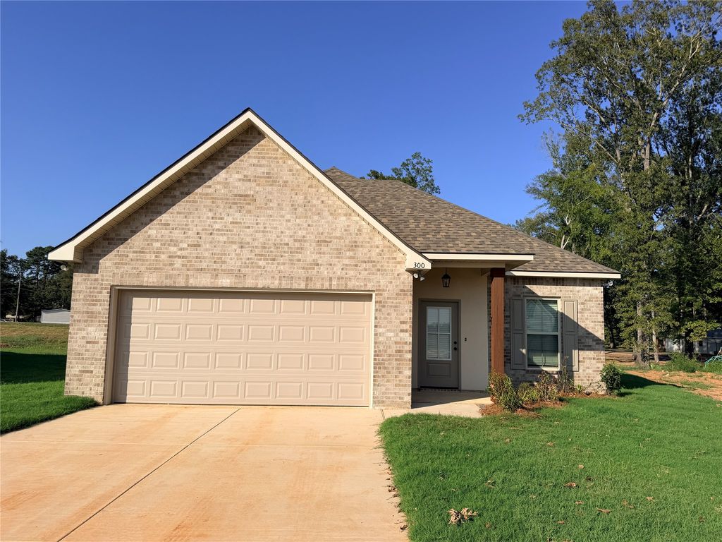 300 Babineaux Lane, Haughton, LA 71037