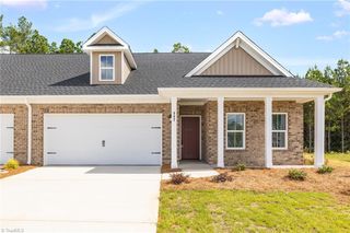 902 Beeson Court, Clemmons, NC 27012