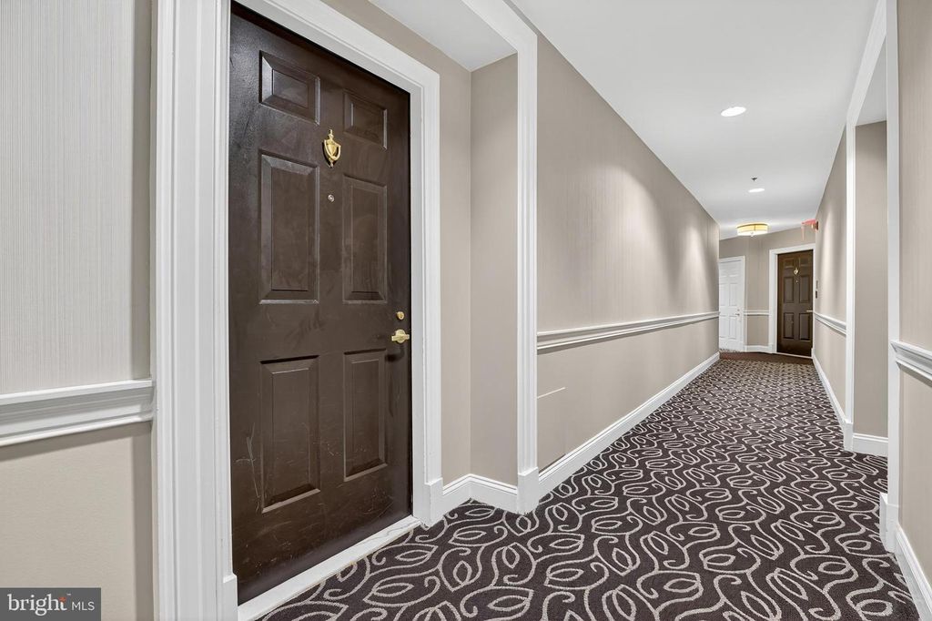 1625 INTERNATIONAL DR #101, Mclean, VA 22102