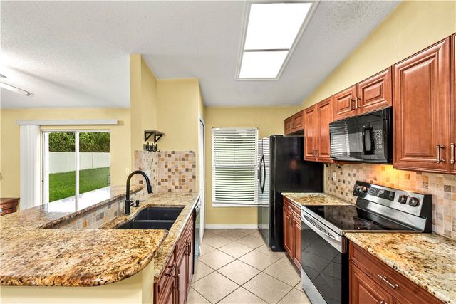 1335 23rd Street SW, Vero Beach, FL 32962