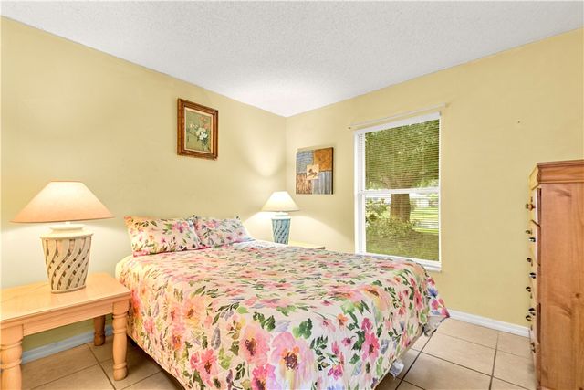 1335 23rd Street SW, Vero Beach, FL 32962