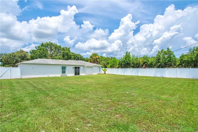 1335 23rd Street SW, Vero Beach, FL 32962