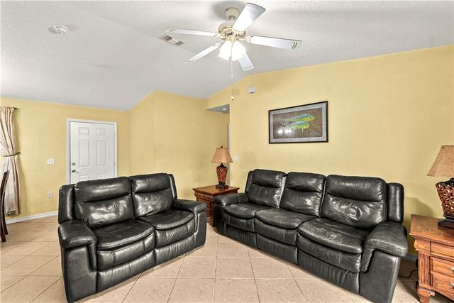 1335 23rd Street SW, Vero Beach, FL 32962