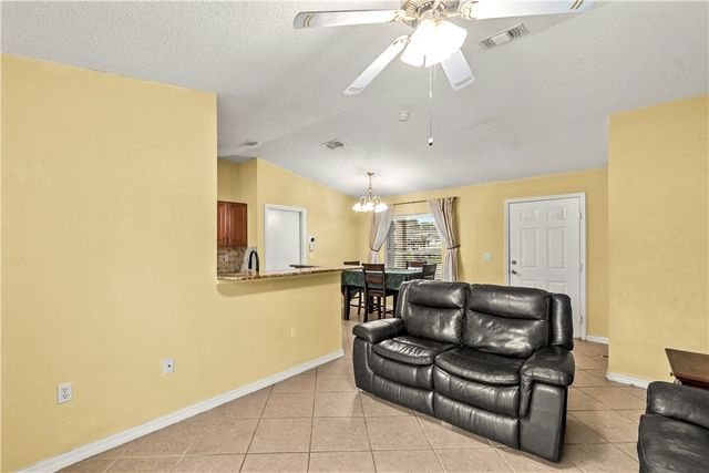 1335 23rd Street SW, Vero Beach, FL 32962