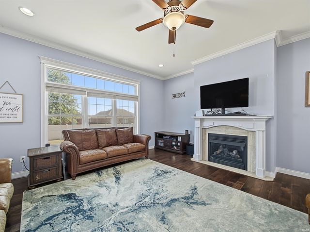 2918 Courtz Court, Newburgh, IN 47630