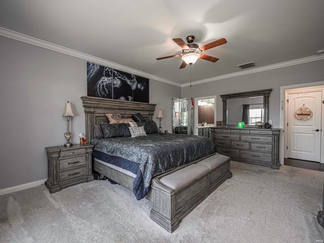 2918 Courtz Court, Newburgh, IN 47630