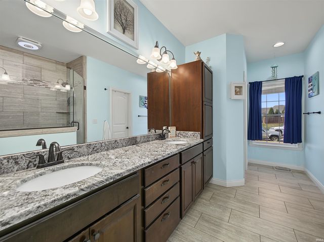 2918 Courtz Court, Newburgh, IN 47630