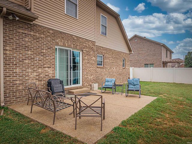 2918 Courtz Court, Newburgh, IN 47630