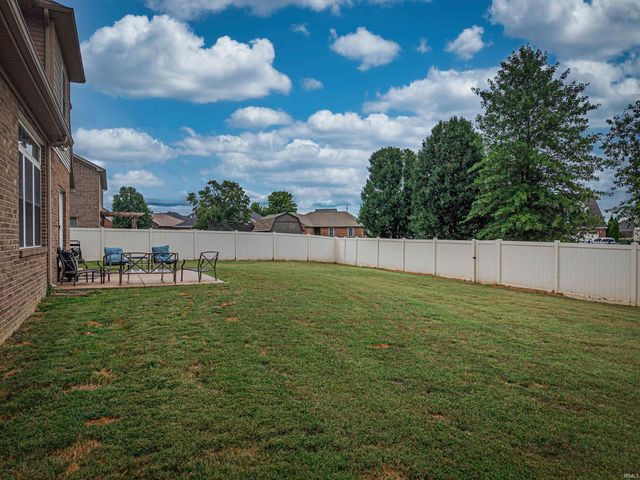 2918 Courtz Court, Newburgh, IN 47630