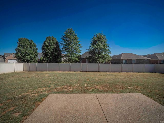 2918 Courtz Court, Newburgh, IN 47630