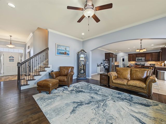 2918 Courtz Court, Newburgh, IN 47630