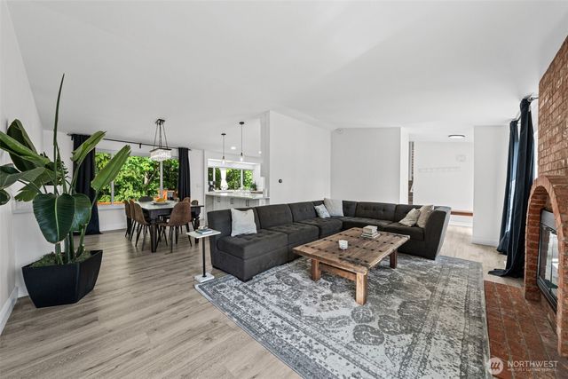 15932 SE 166th Place, Renton, WA 98058
