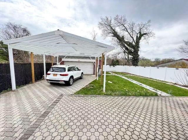 248-50 54ave, Little Neck, NY 11362