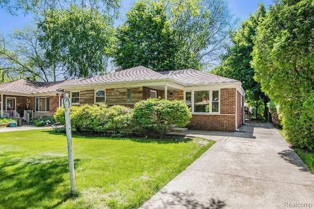 21905 Sussex Street, Oak Park, MI 48237