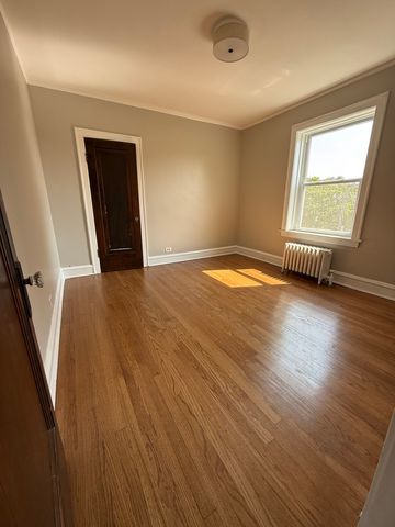 1316 Seward Street 3, Evanston, IL 60202