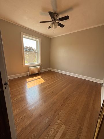 1316 Seward Street 3, Evanston, IL 60202