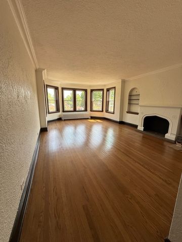 1316 Seward Street 3, Evanston, IL 60202
