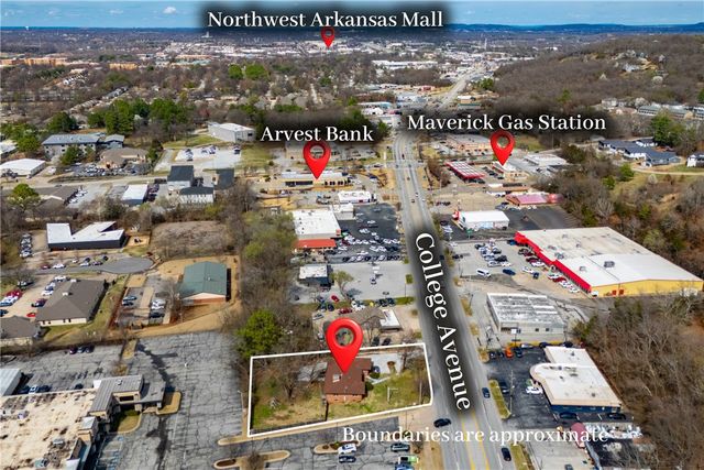 2227 N College Avenue, Fayetteville, AR 72703