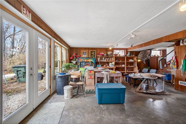 2227 N College Avenue, Fayetteville, AR 72703