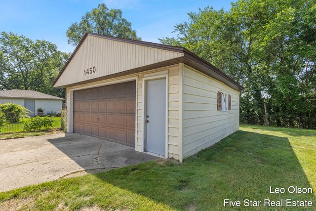1450 Blanchard Street, Wyoming, MI 49509