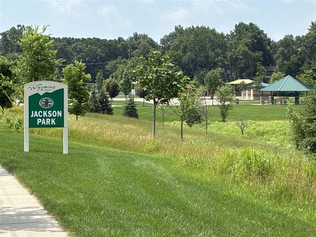 1450 Blanchard Street, Wyoming, MI 49509