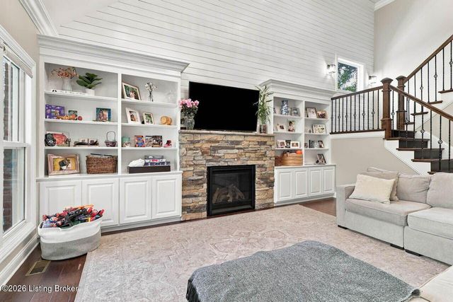 7806 Spring Farm Pointe Pl, Prospect, KY 40059