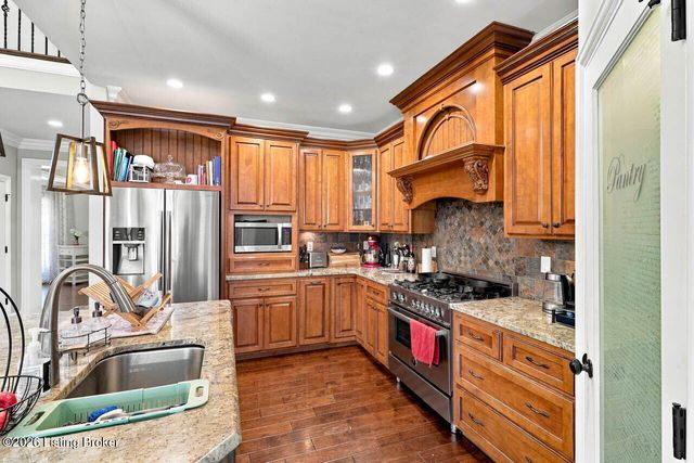 7806 Spring Farm Pointe Pl, Prospect, KY 40059