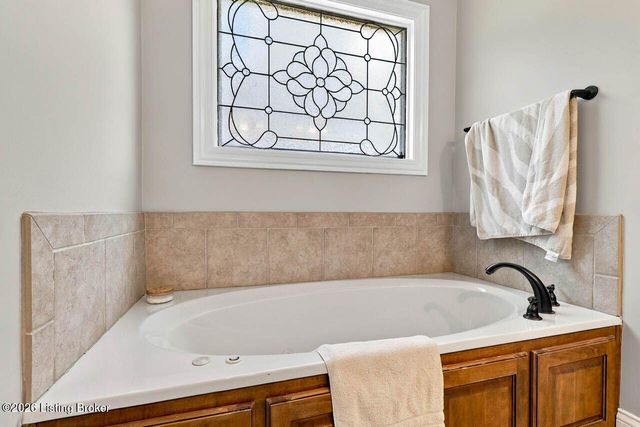 7806 Spring Farm Pointe Pl, Prospect, KY 40059