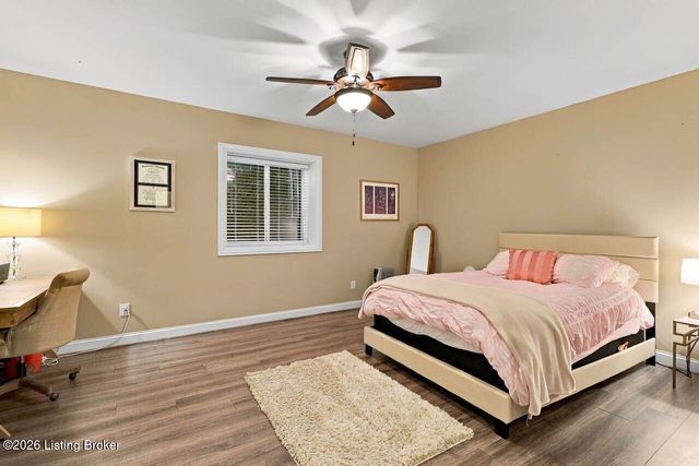 7806 Spring Farm Pointe Pl, Prospect, KY 40059