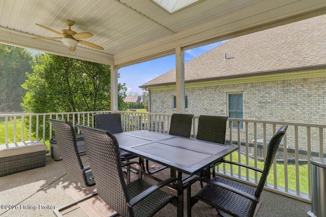 7806 Spring Farm Pointe Pl, Prospect, KY 40059