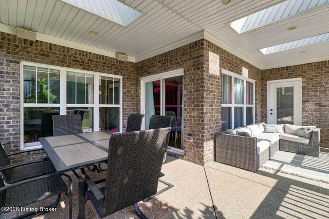 7806 Spring Farm Pointe Pl, Prospect, KY 40059