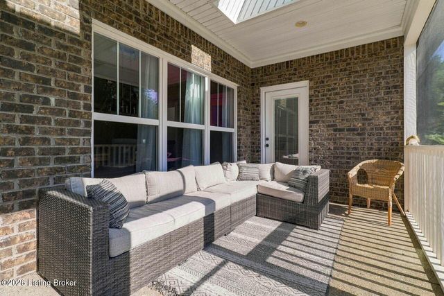 7806 Spring Farm Pointe Pl, Prospect, KY 40059