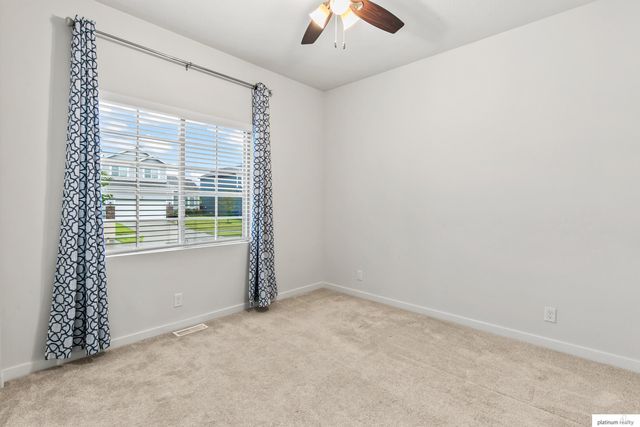 4918 N 180 Avenue, Omaha, NE 68022