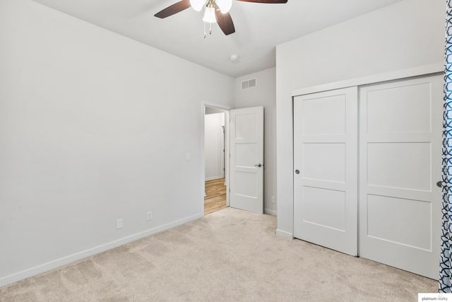 4918 N 180 Avenue, Omaha, NE 68022